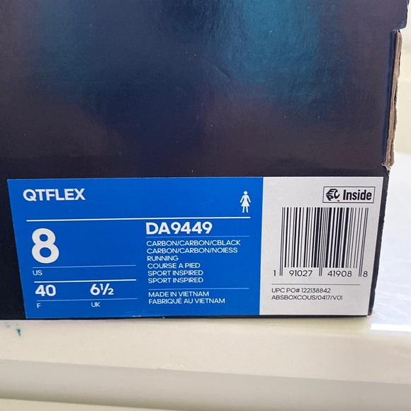 Adidas size Size 8 women’s cloudfoam athletic shoes QTFlex - black w/grey stripe - Picture 9 of 9